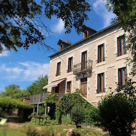 Aux Berges Du Coubisou Bed and Breakfast Exteriör bild